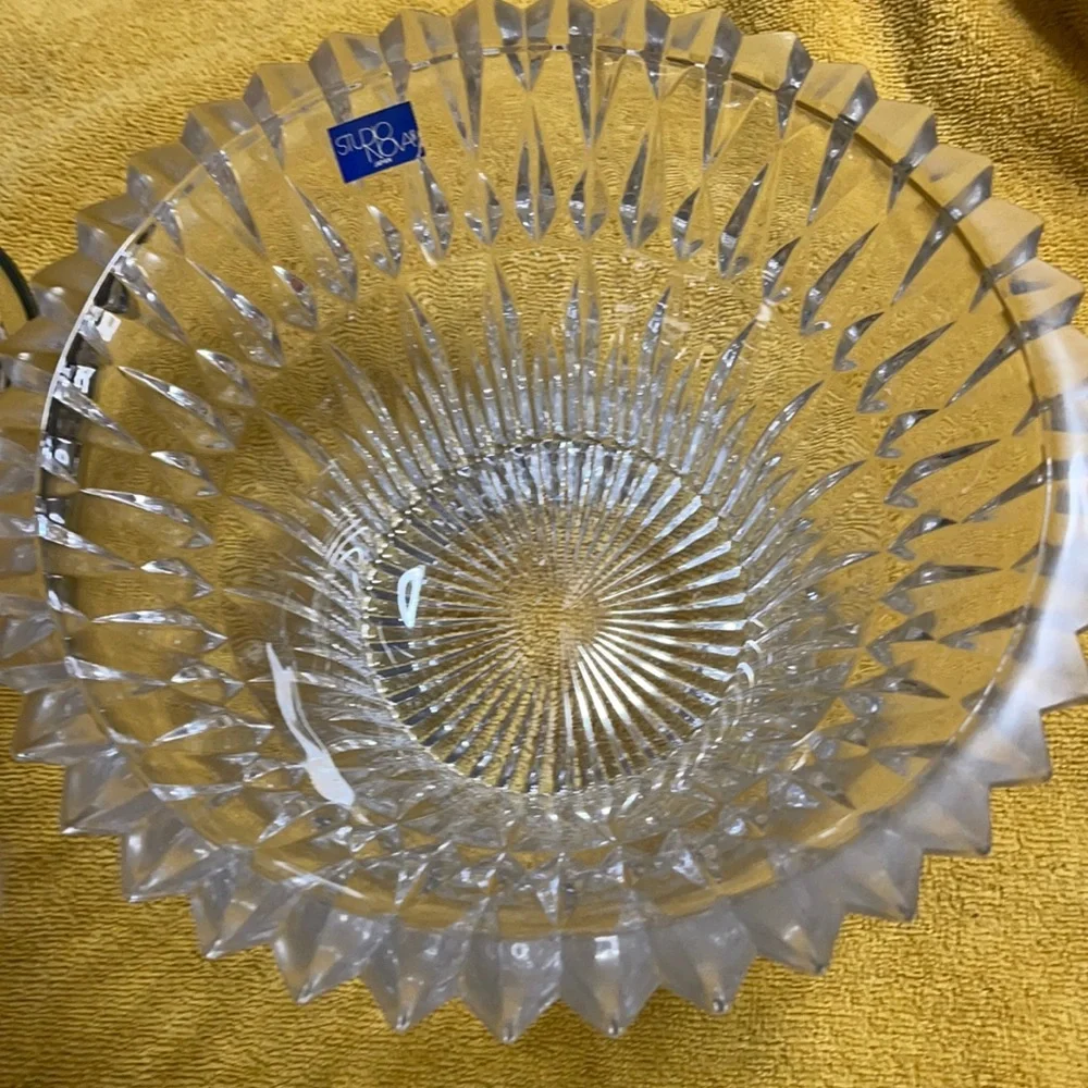 Bowl - Picture 1 of 2